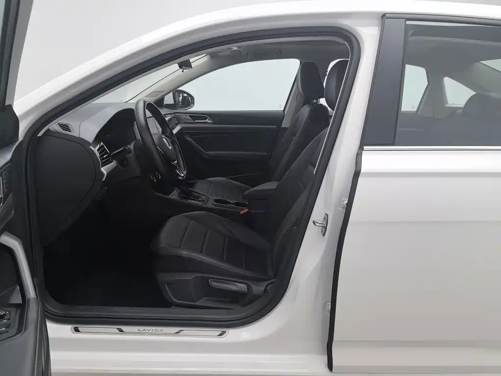 Volkswagen Lavida — миниатюра 10