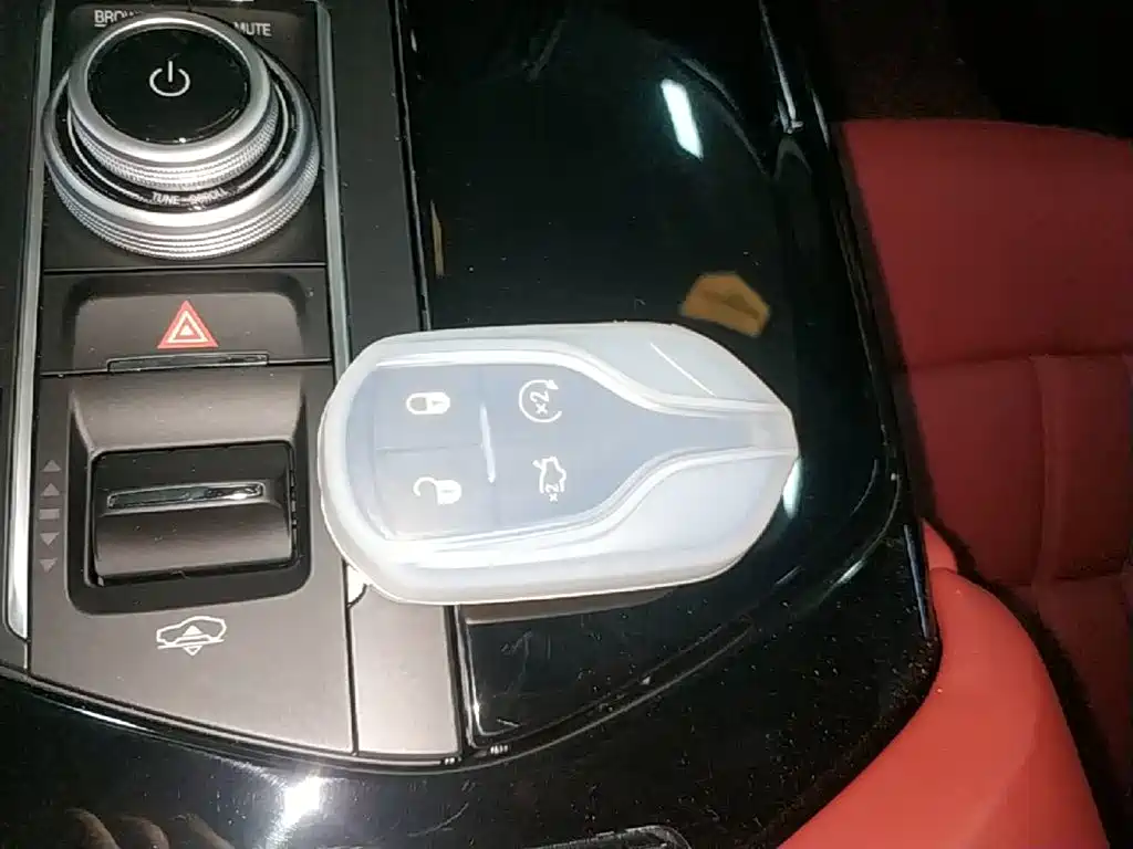 Maserati Levante — миниатюра 9