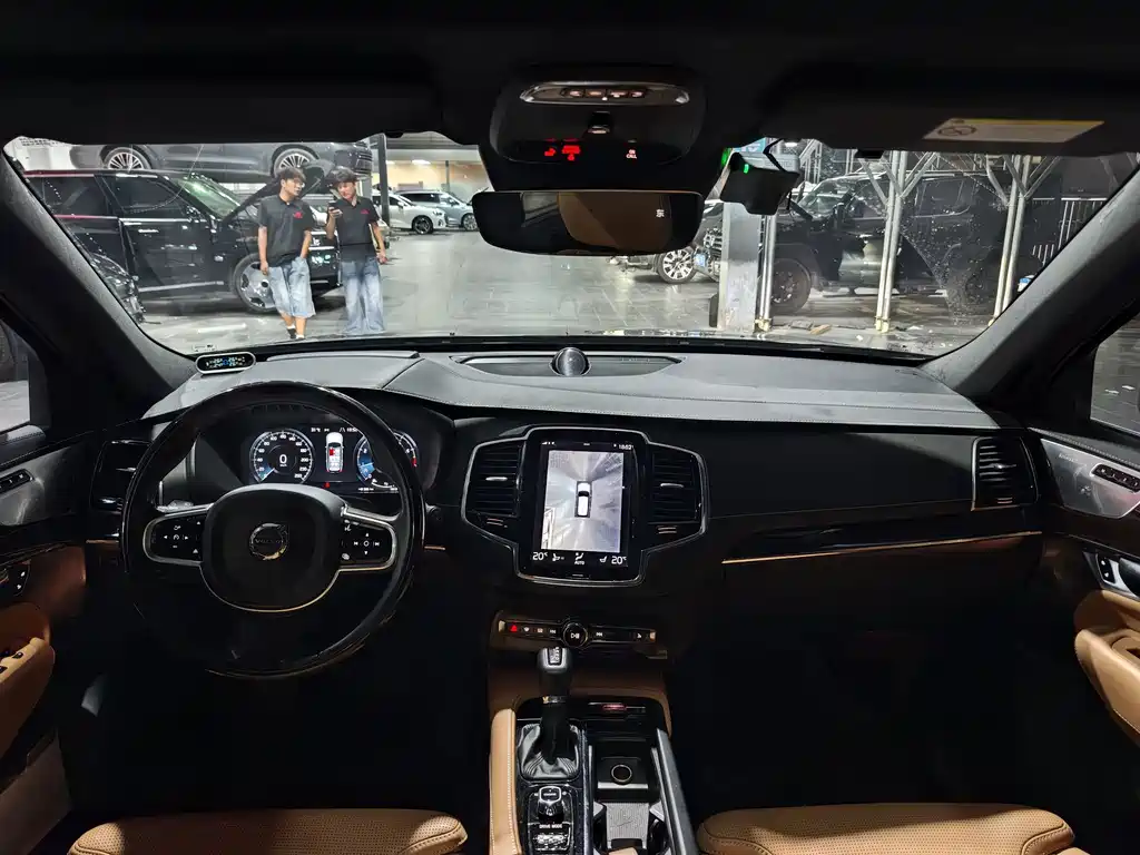 Volvo XC90 — миниатюра 6