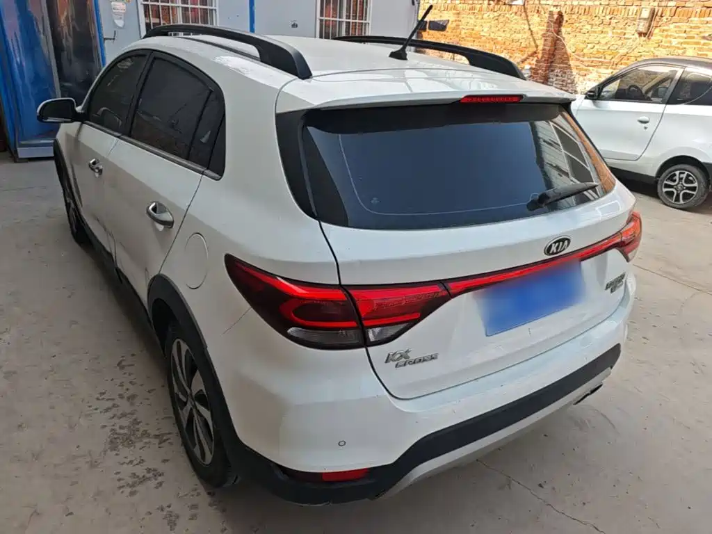 Kia KX Cross — миниатюра 5