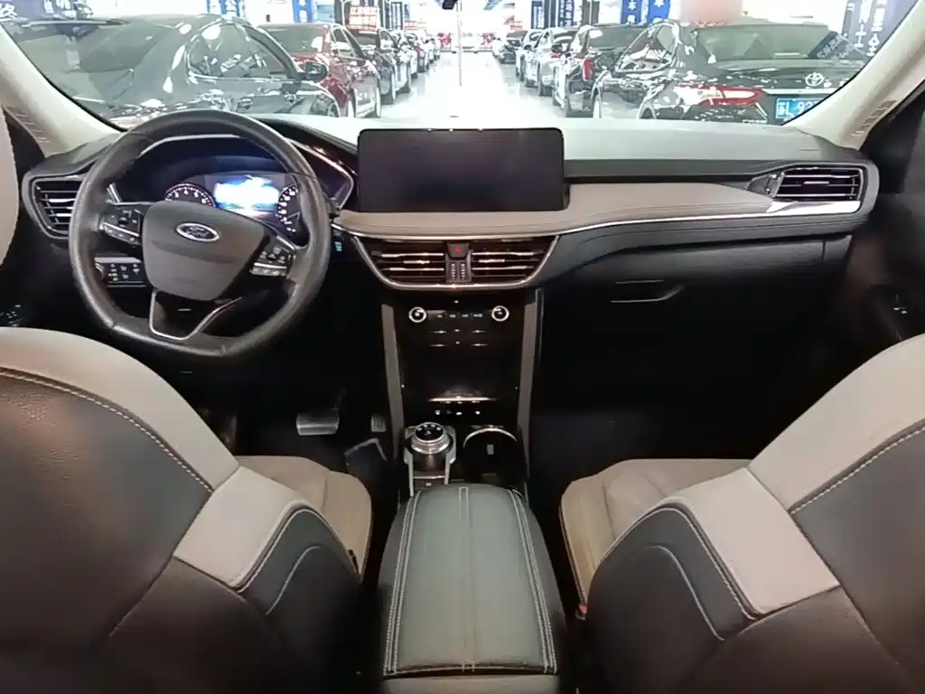 Ford Escape — миниатюра 10