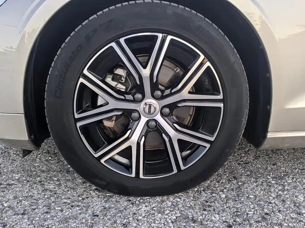 Volvo S60 — миниатюра 10