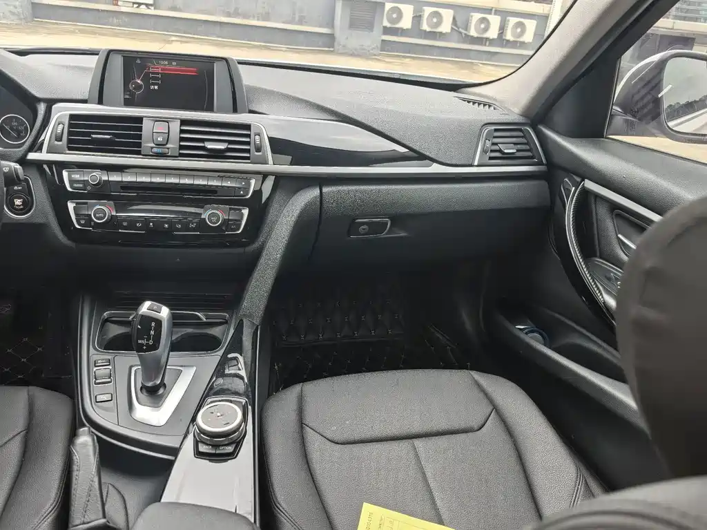 BMW 3 Series — миниатюра 7