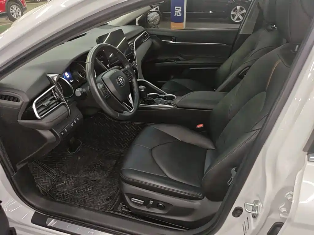 Toyota Camry — миниатюра 15