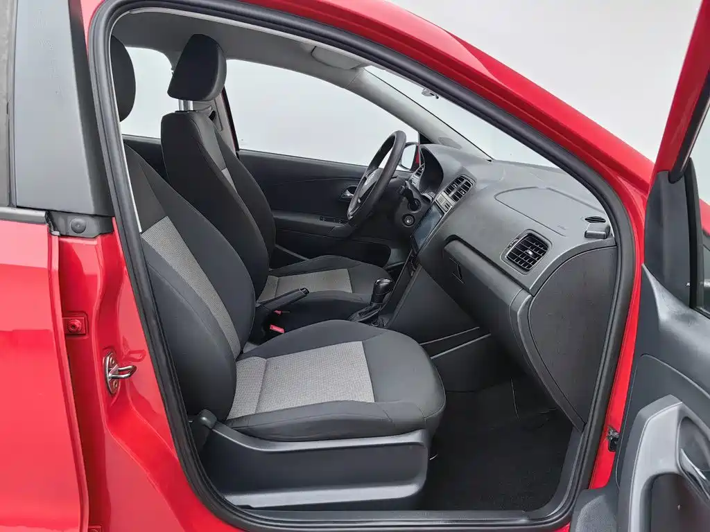 Volkswagen Polo — миниатюра 23