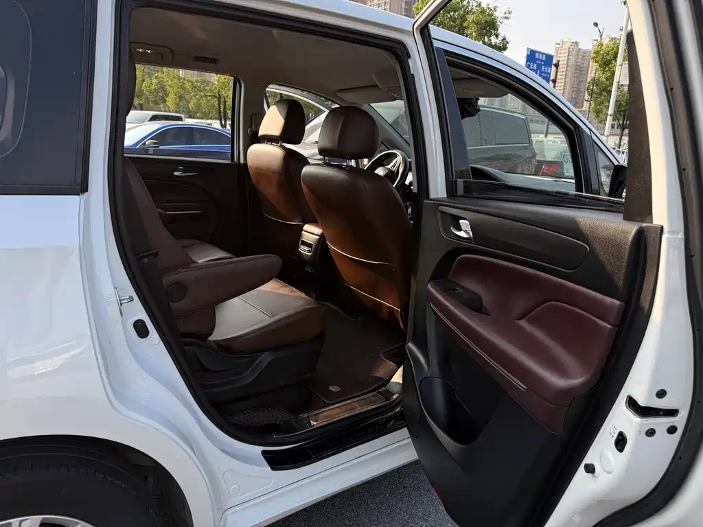 GAC Motor Trumpchi M6 — миниатюра 13