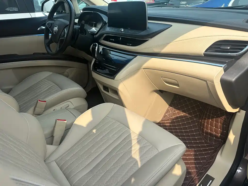 Buick GL8 2023 Luxury