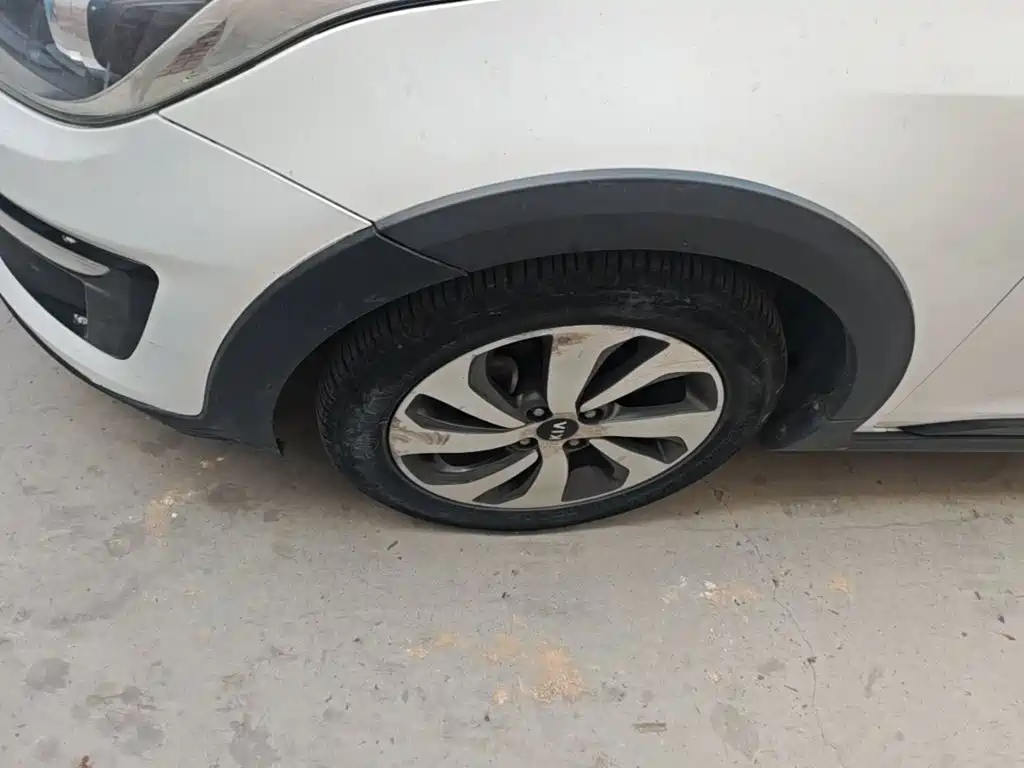 Kia KX Cross — миниатюра 23