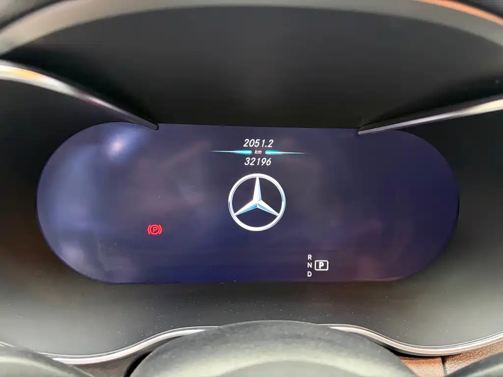 Mercedes-Benz C-Class — миниатюра 16