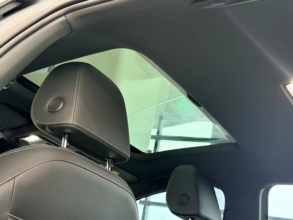 Volkswagen Golf — миниатюра 21