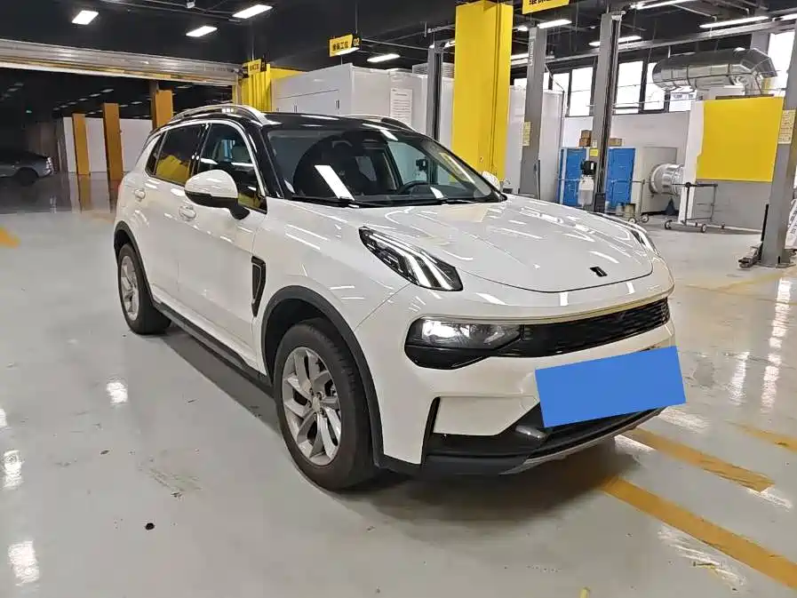 Lynk & Co 01 — миниатюра 3
