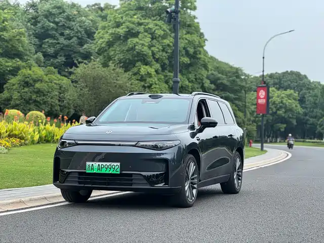 2025 Leapmotor C16