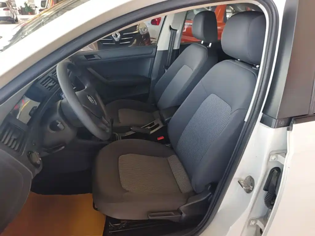 Volkswagen Santana — миниатюра 15