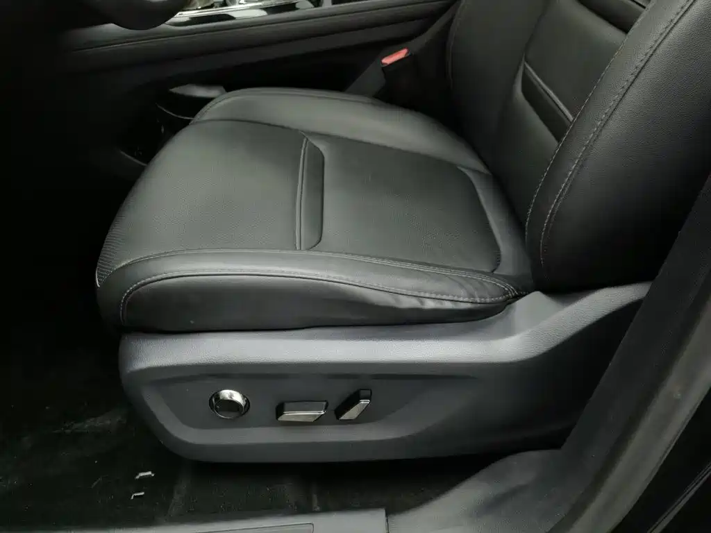 Ford Equator Sport — миниатюра 20