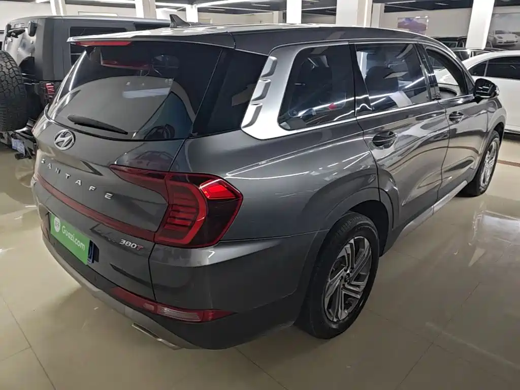 Hyundai Santa Fe — миниатюра 7