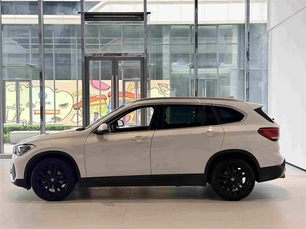 BMW X1 — миниатюра 11