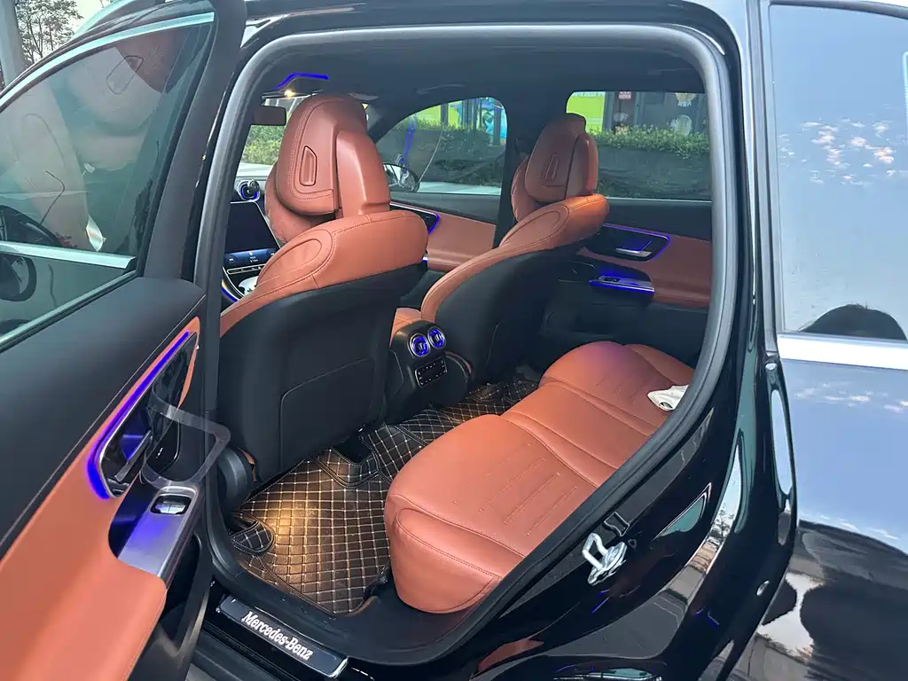 Mercedes-Benz GLC — миниатюра 8