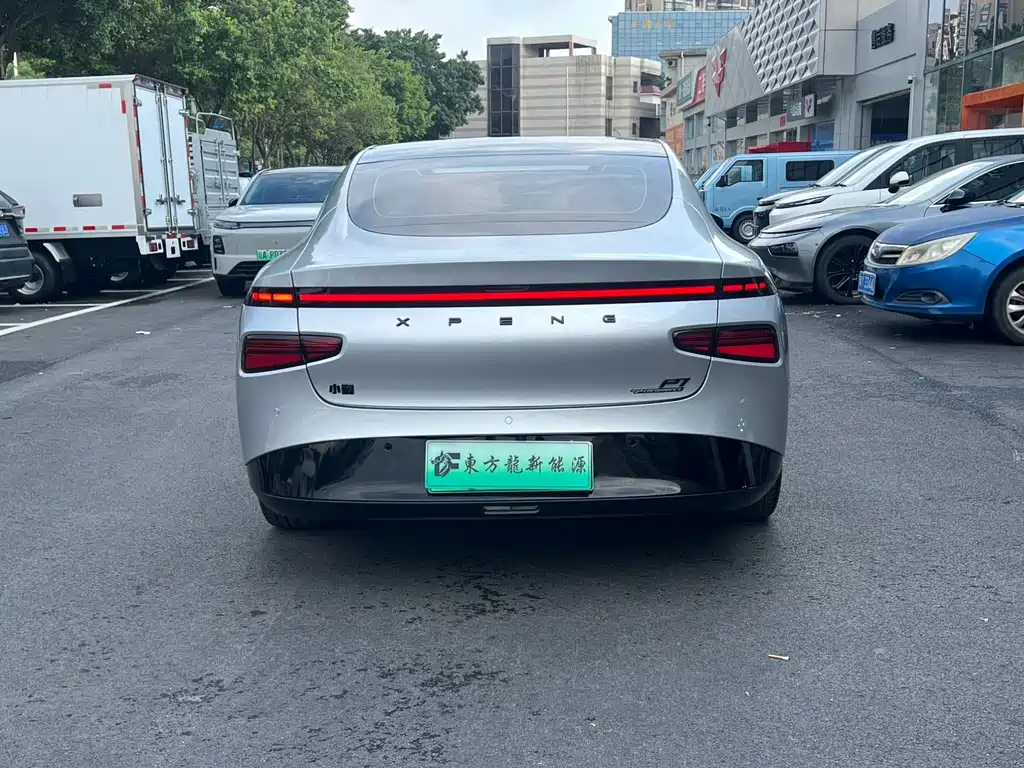 XPeng P7 — миниатюра 9