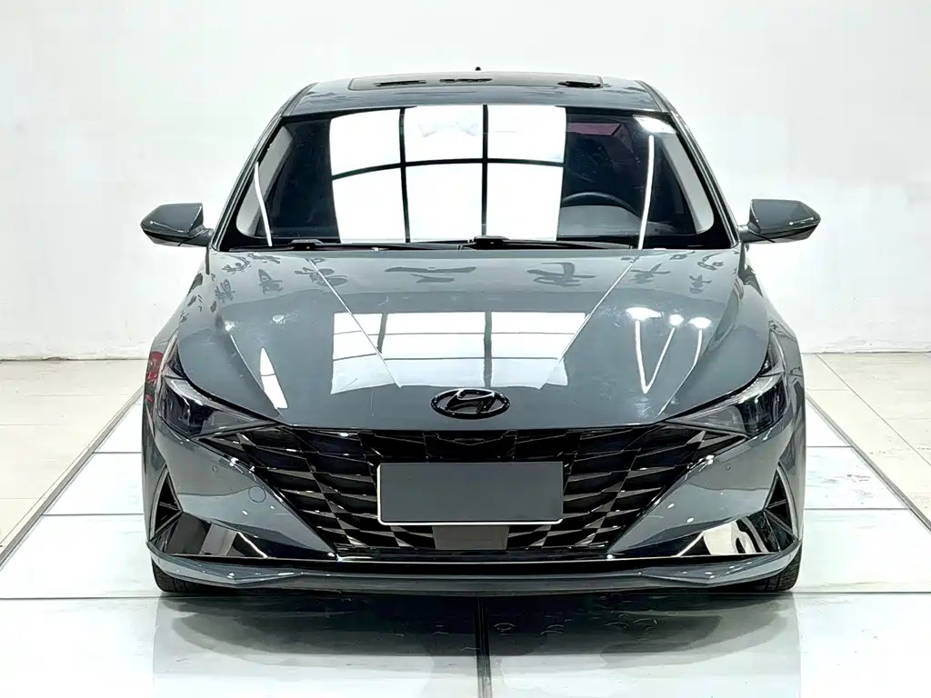 Hyundai Elantra — миниатюра 2