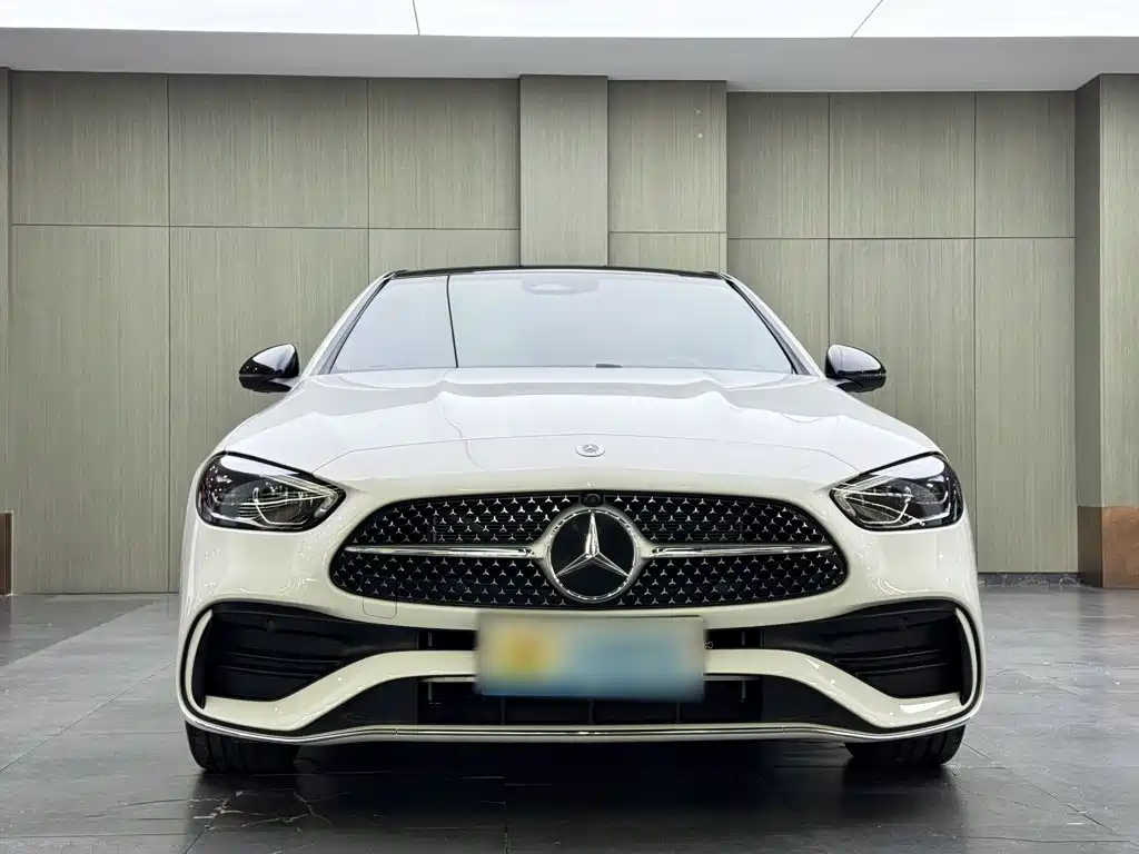 Mercedes-Benz C-Class — миниатюра 4