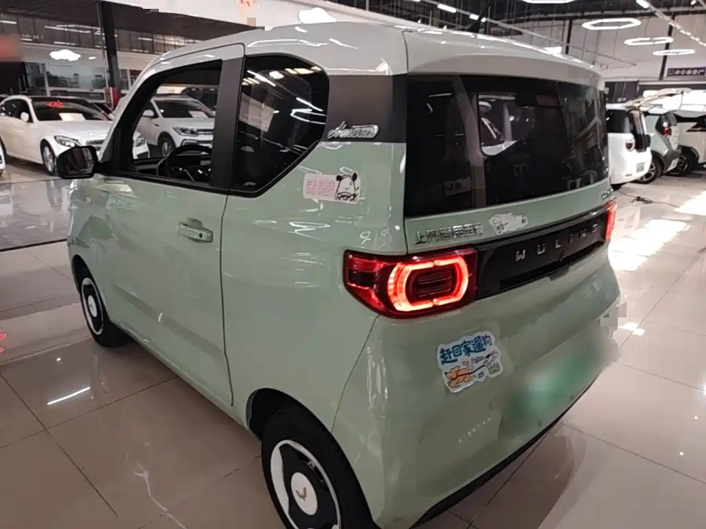 Wuling MINIEV — миниатюра 5