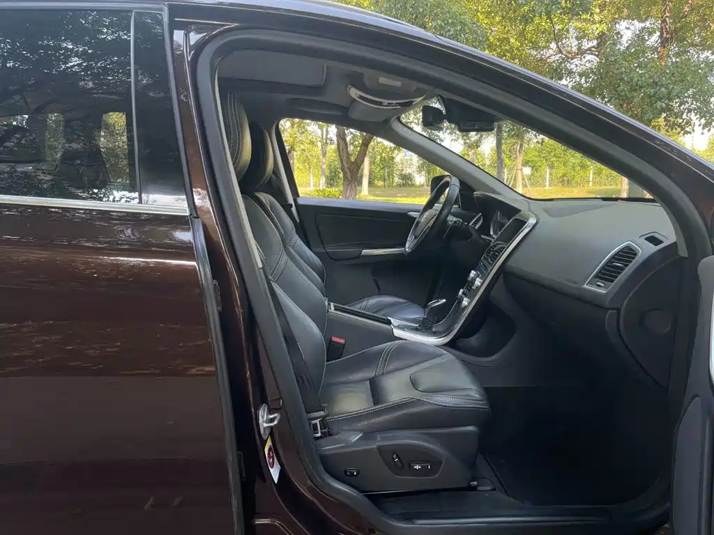 Volvo XC60 — миниатюра 17