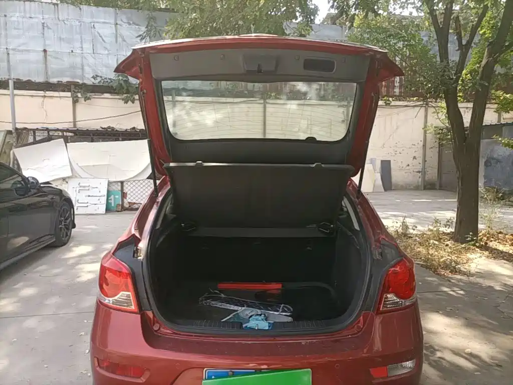 Chevrolet Cruze — миниатюра 19