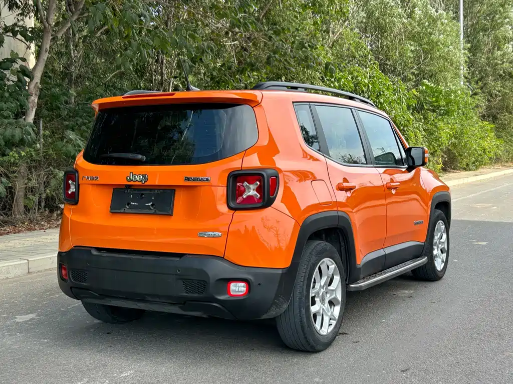Jeep Renegade — миниатюра 13