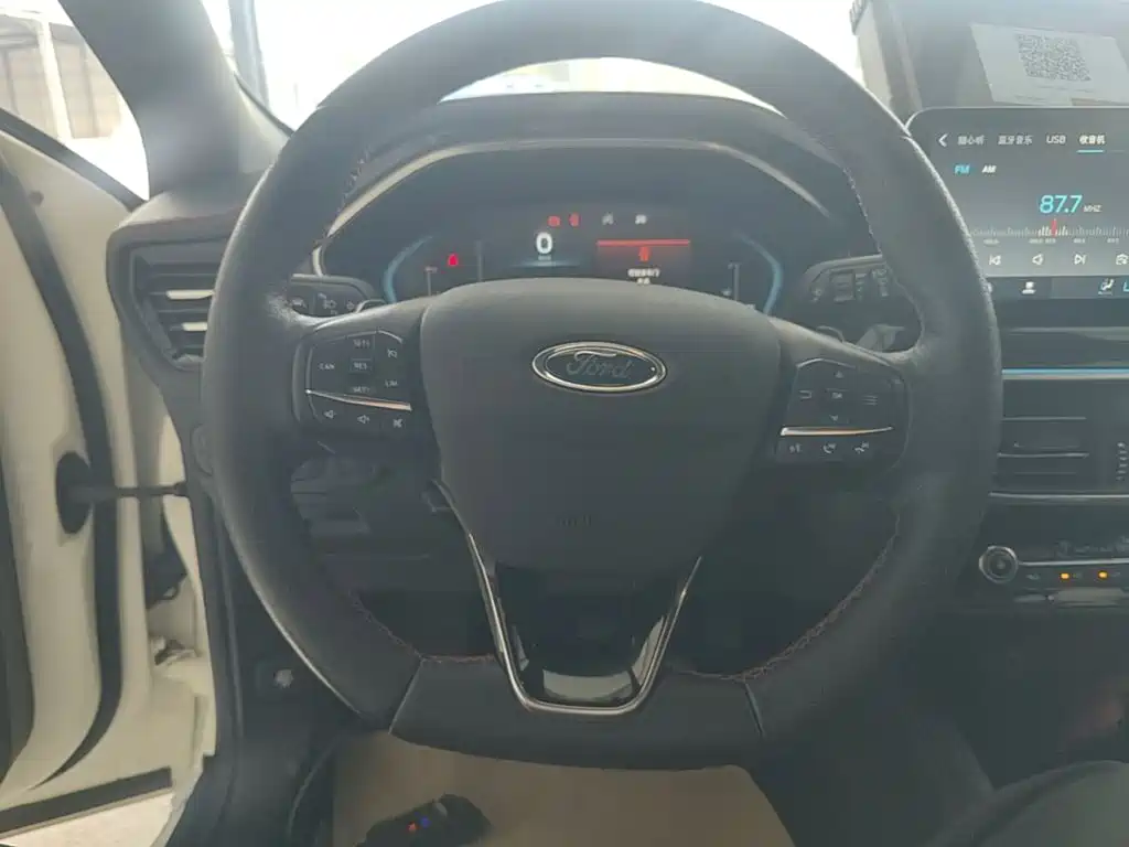 Ford Focus — миниатюра 11
