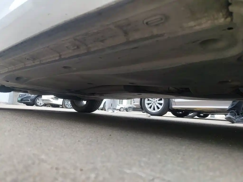 Volkswagen Tiguan L — миниатюра 16