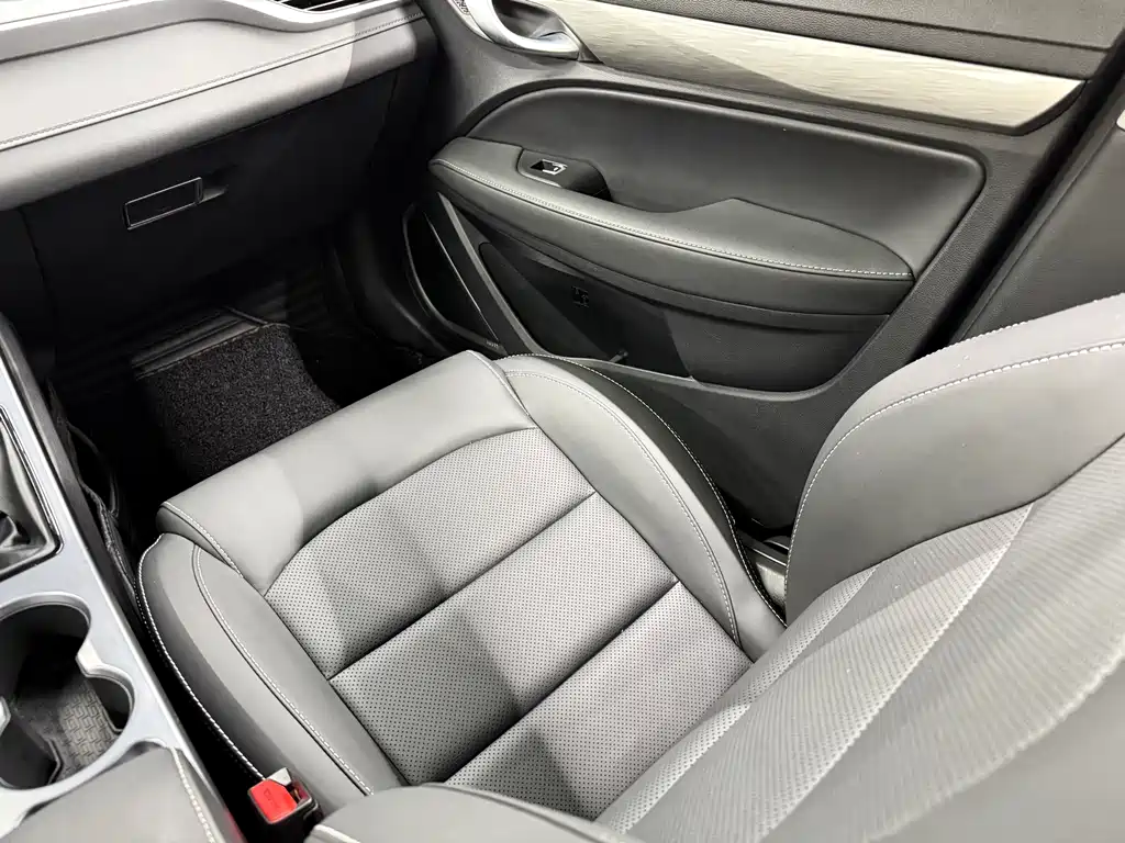 GEELY AUTOMOBILE EMGRAND