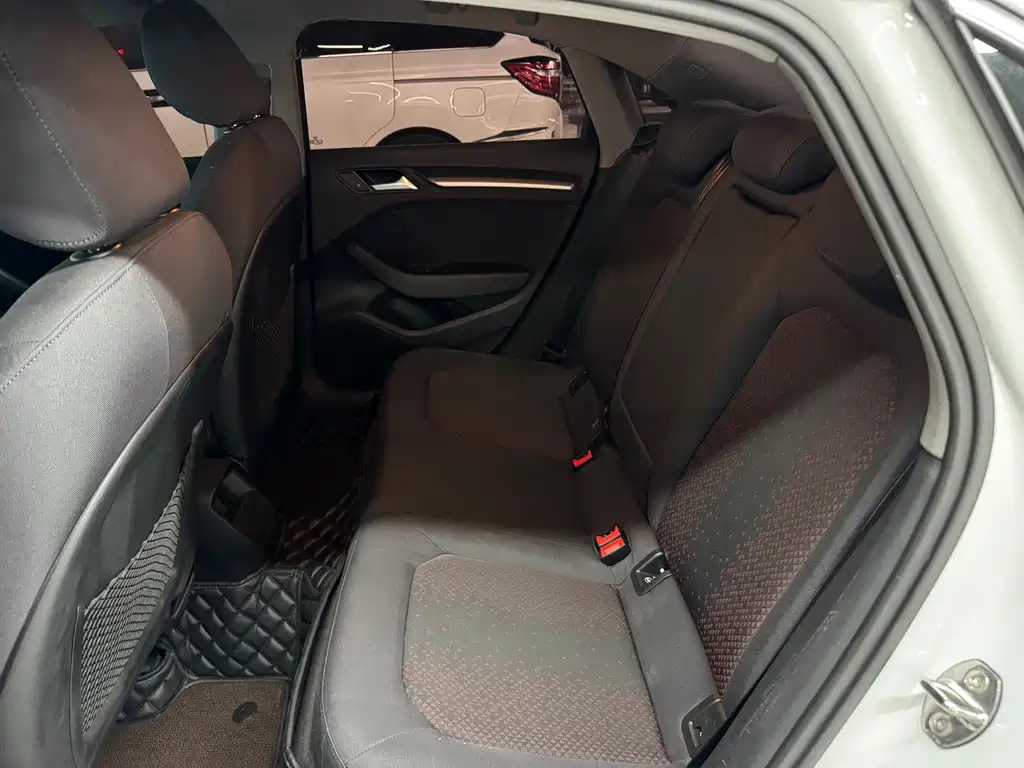 Audi A3 — миниатюра 10