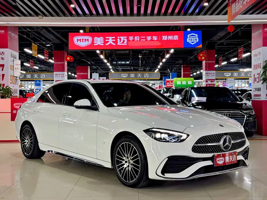 Mercedes-Benz C-Class — миниатюра 3