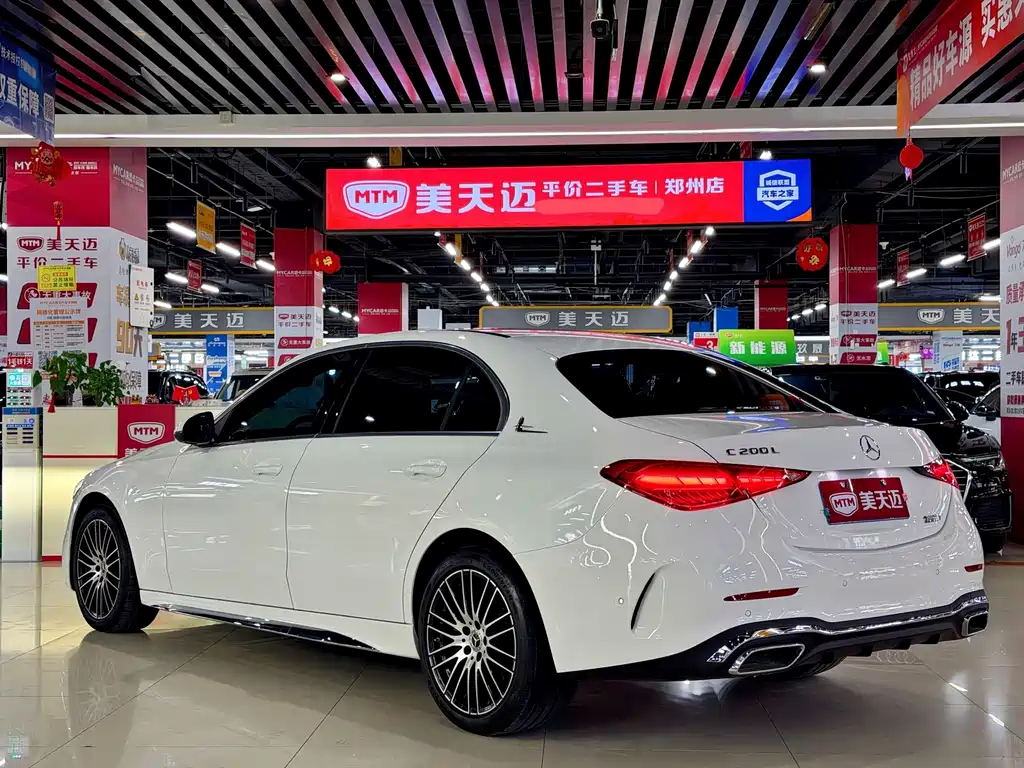 Mercedes-Benz C-Class — миниатюра 6