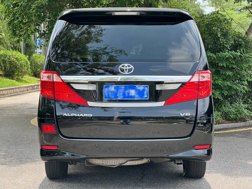 Toyota Alphard 2012 3.5L Luxury