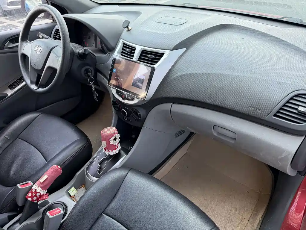 Hyundai Verna — миниатюра 7