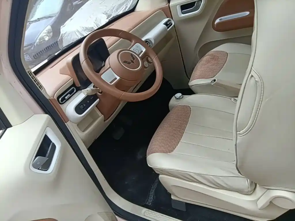 Wuling MINIEV — миниатюра 15