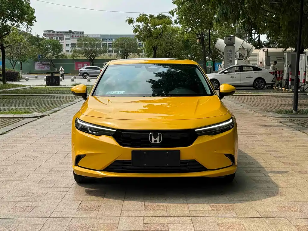 Honda Integra 240TURBO CVT Premium Edition, фото 2