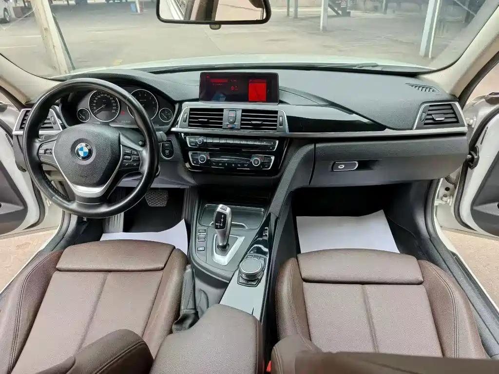 BMW 3 Series — миниатюра 5