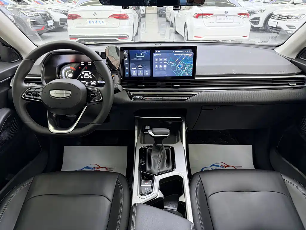 Geely Emgrand — миниатюра 5