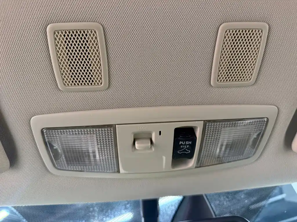 Mitsubishi Outlander — миниатюра 13