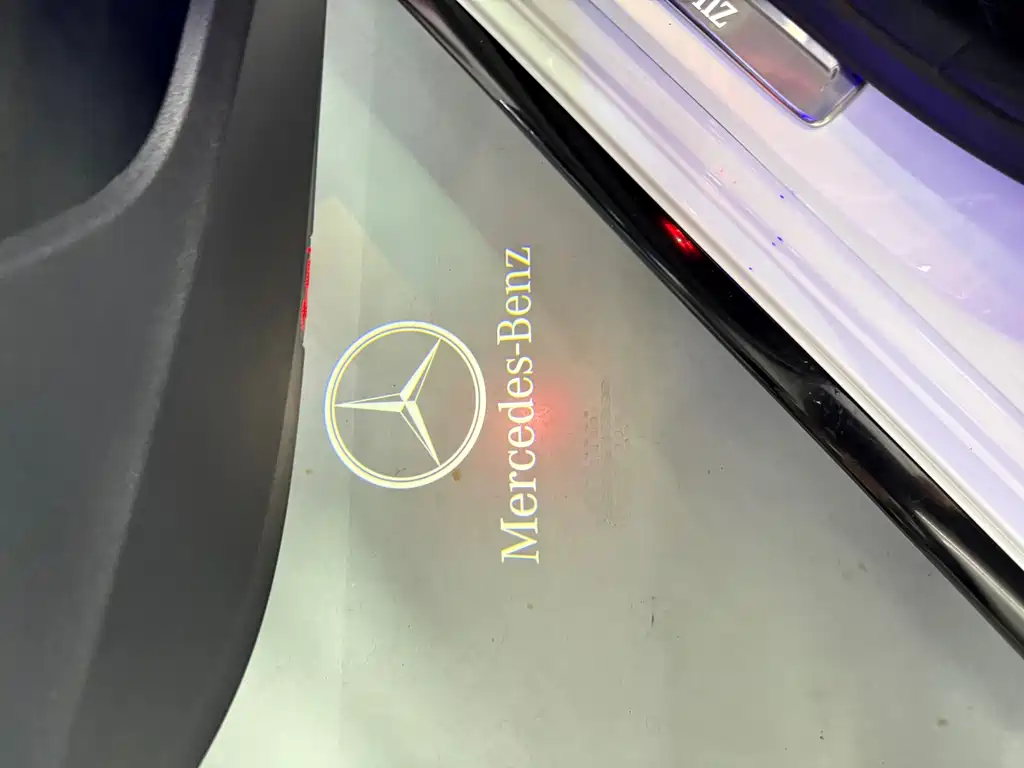 Mercedes-Benz C-Class — миниатюра 7