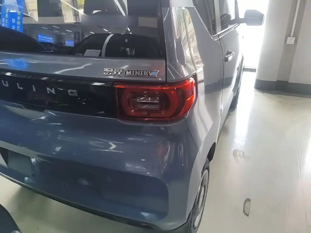 Wuling MINIEV — миниатюра 8