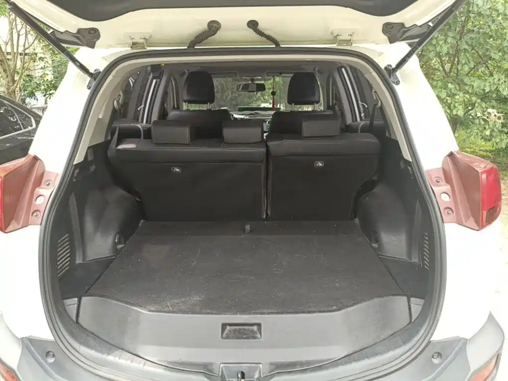 Toyota RAV4 — миниатюра 25
