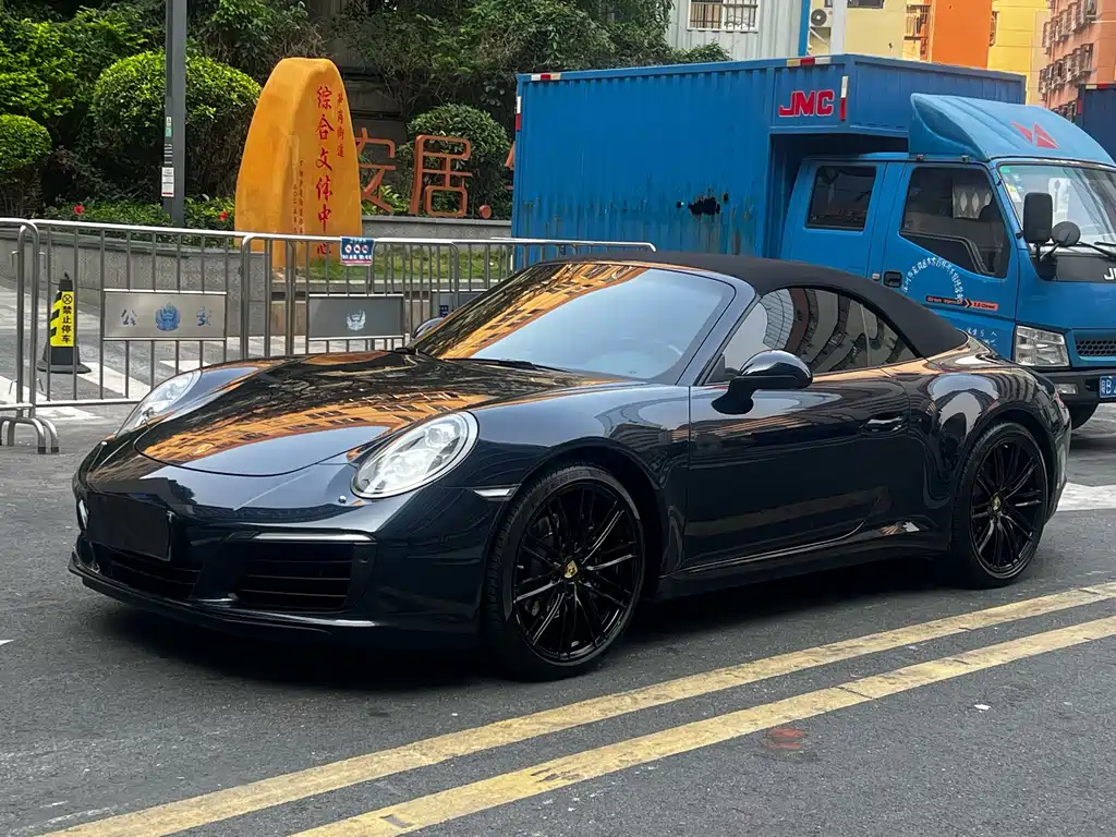 Porsche 911 2018