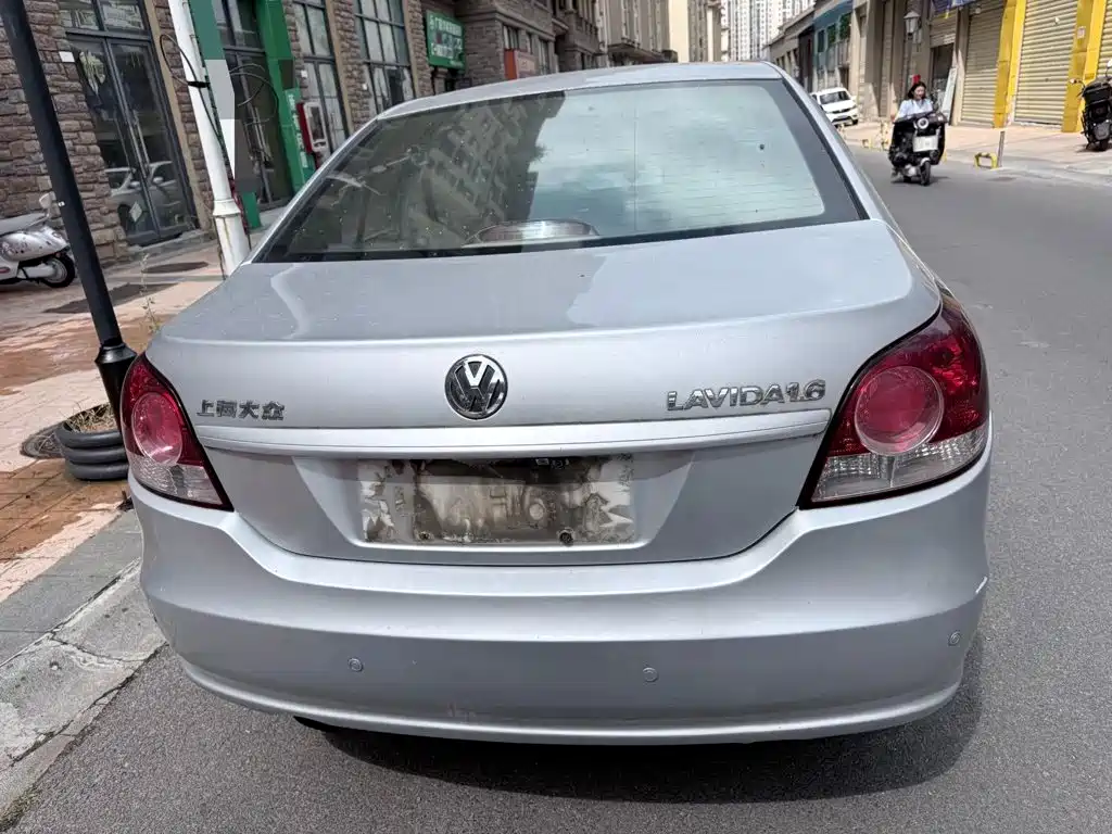 Volkswagen Lavida — миниатюра 8