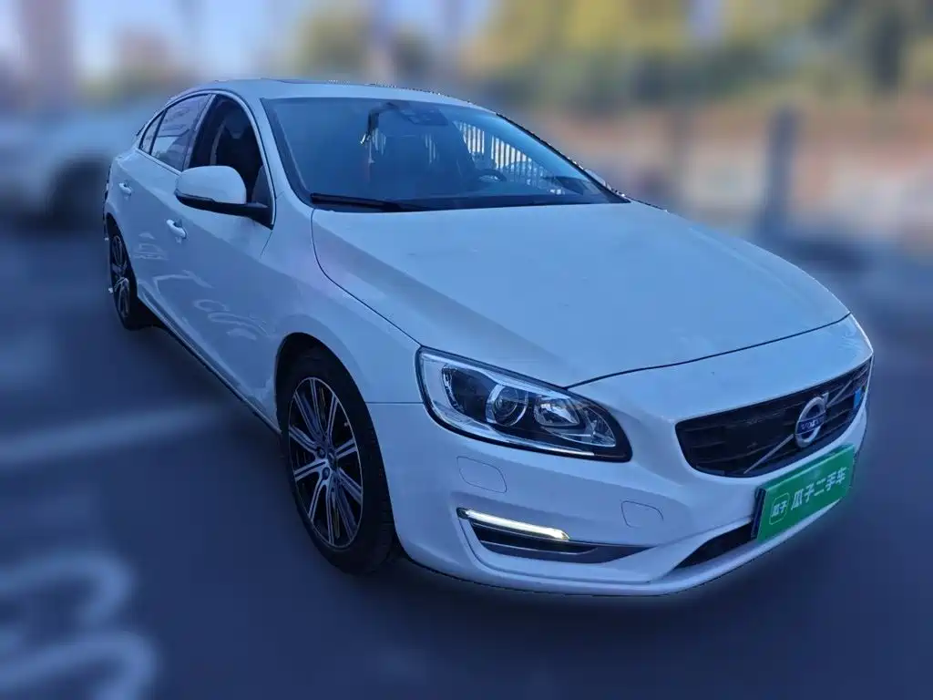 Volvo S60 — миниатюра 3