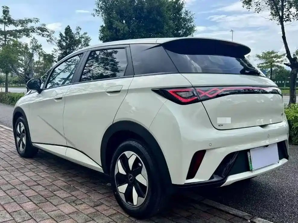 BYD Dolphin — миниатюра 9