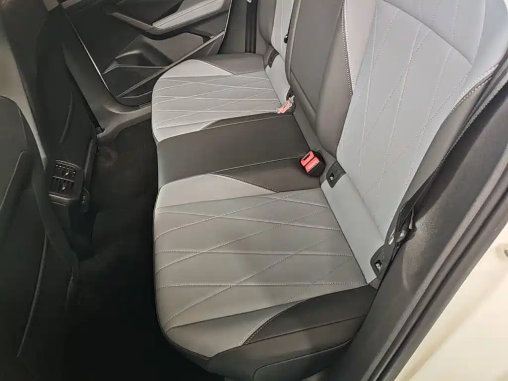 Volkswagen Lavida — миниатюра 17