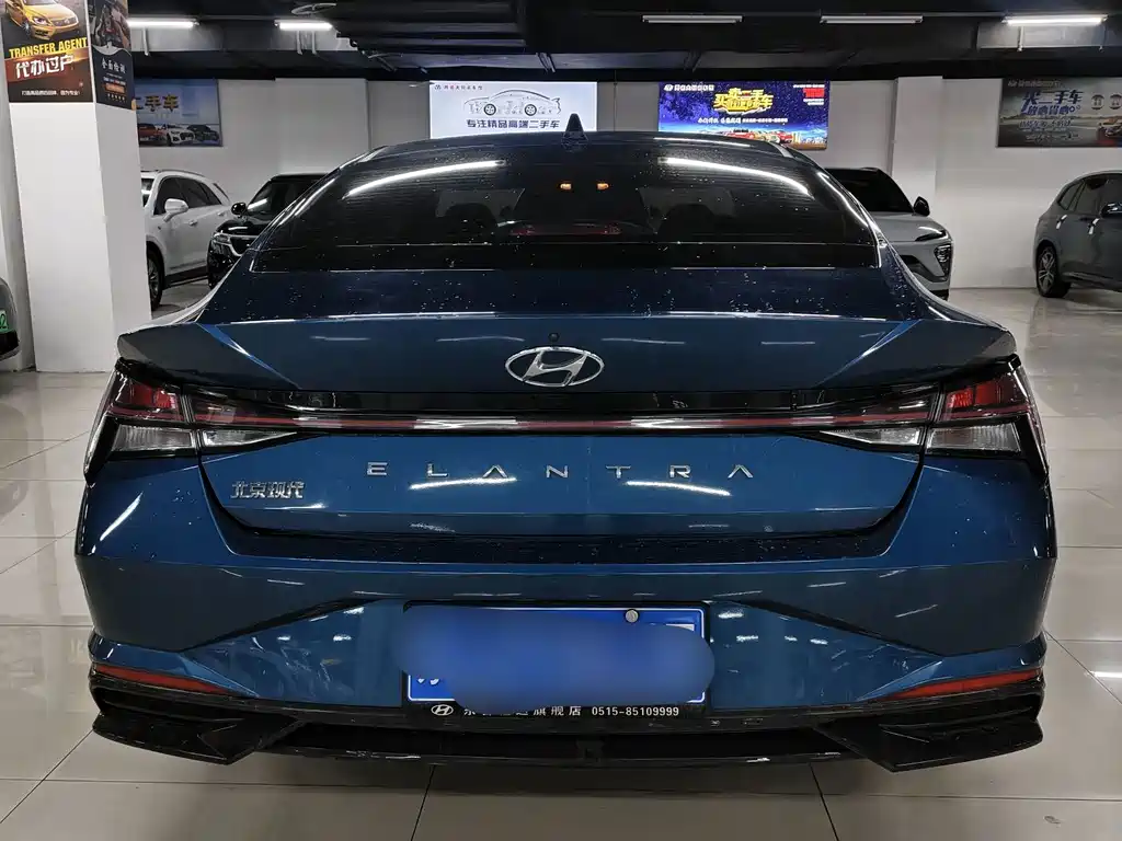 Hyundai Elantra — миниатюра 9